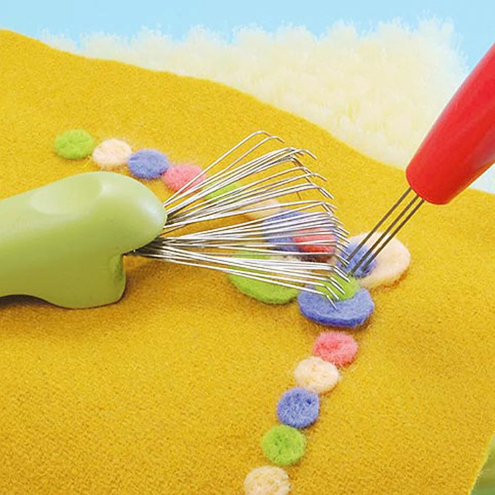 Needle Felting Claw and Mat Cleaner - Image 8