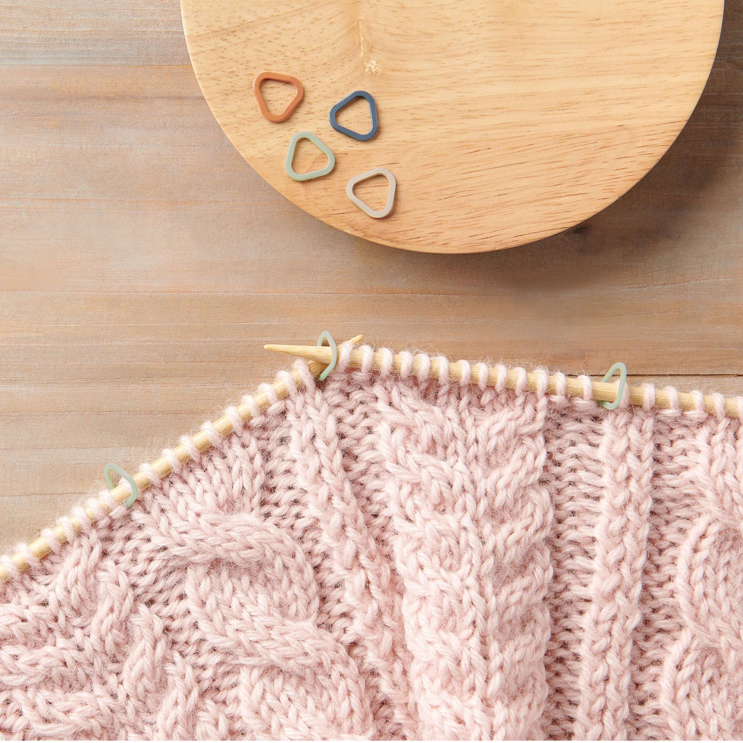 Soft Stitch Markers (Triangle) Medium - Image 4