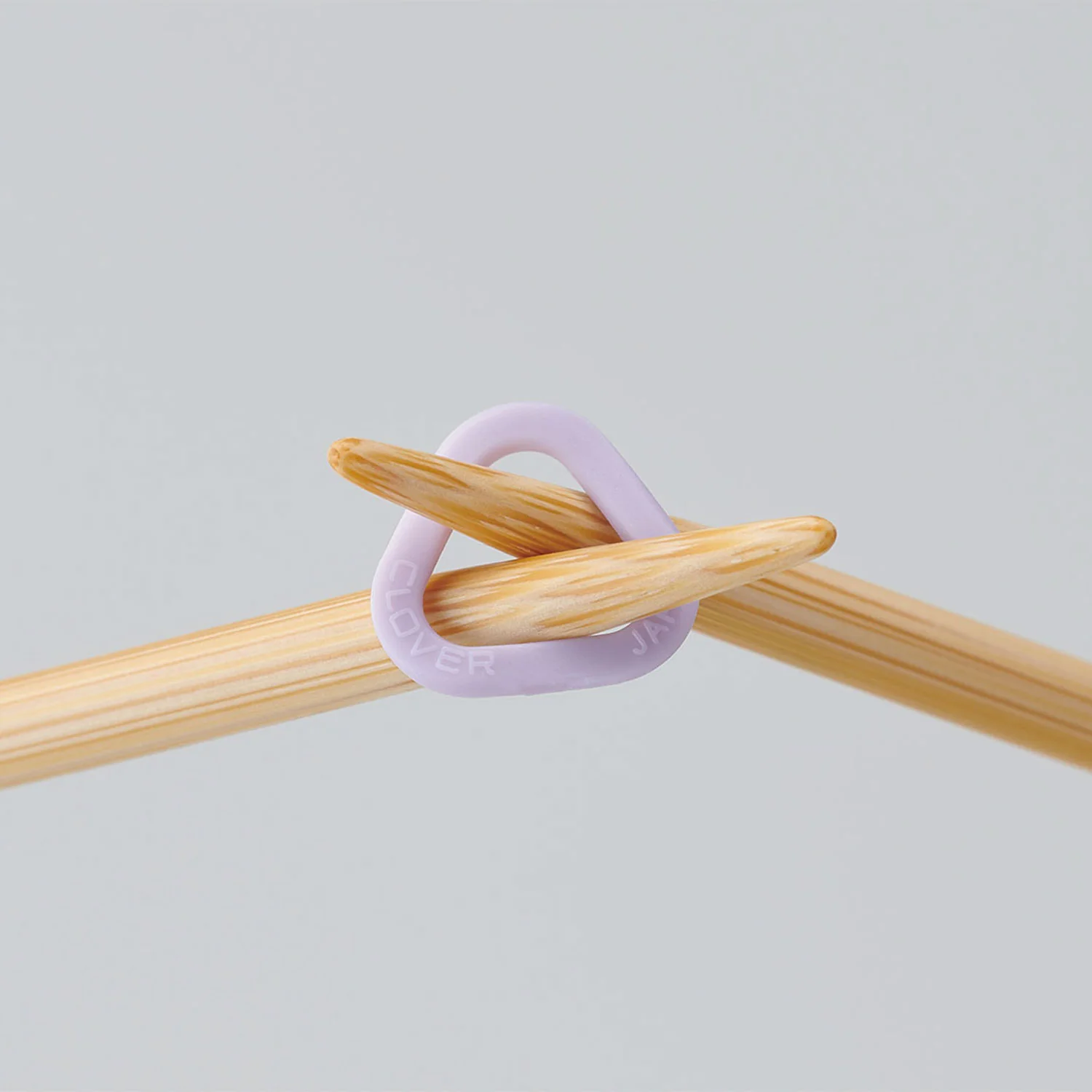 Soft Stitch Markers (Triangle) Small - Image 4